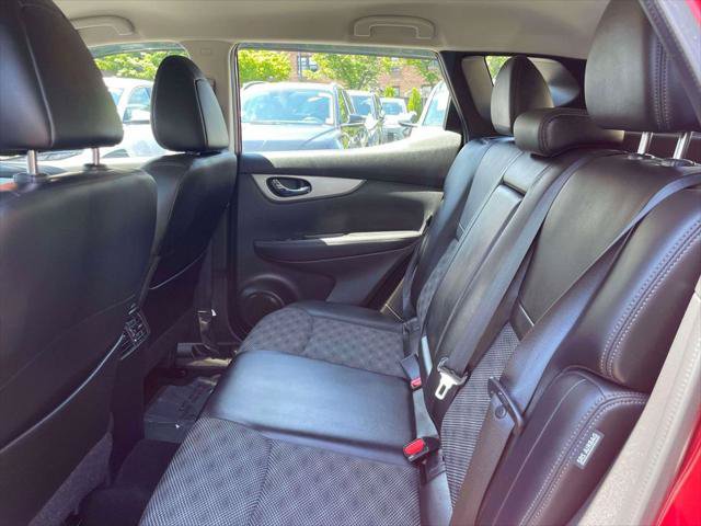 Used 2020 Nissan Rogue Sport SV w/ Technology Package AWD/4WD image 11