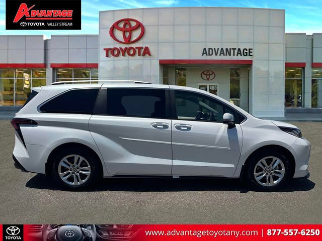 Certified 2023 Toyota Sienna Limited AWD/4WD image 5