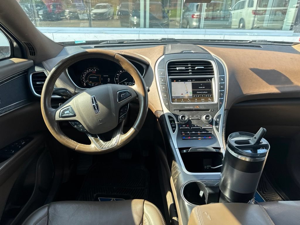 Used 2017 Lincoln MKX Reserve FWD image 9