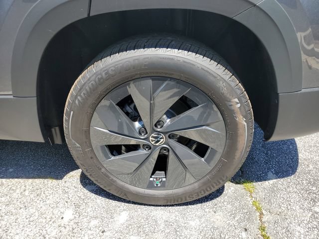 New 2026 Volkswagen Taos S FWD image 15