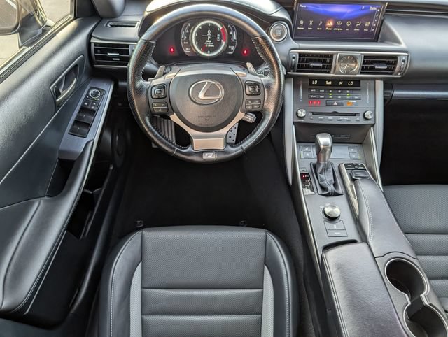 Used 2020 Lexus IS 300 F Sport w/ Blackline Edition RWD image 13
