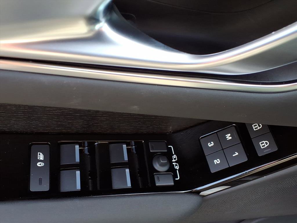 Certified 2026 Land Rover Range Rover Velar S image 10