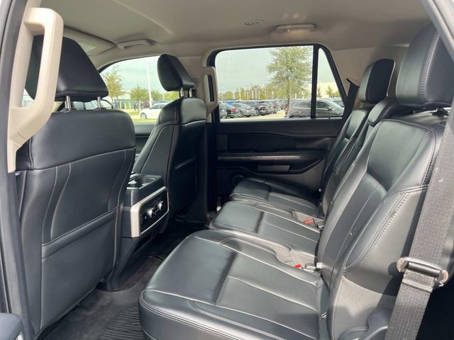 Used 2023 Ford Expedition XLT image 22