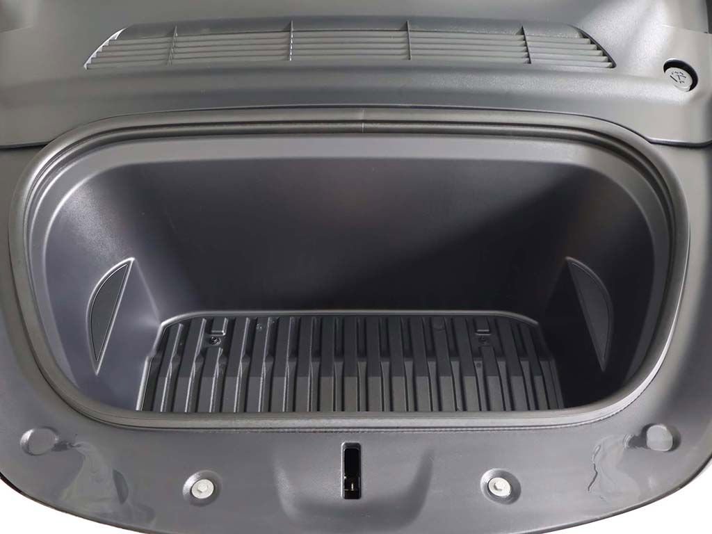 Used 2023 Tesla Model Y Long Range image 22