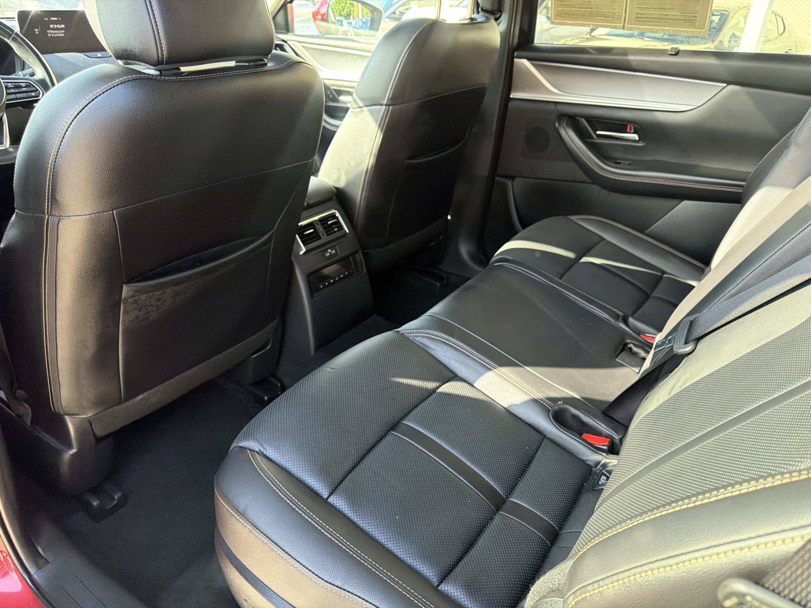 Used 2024 MAZDA CX-90 Plug-In Hybrid w/ Preferred AWD/4WD image 10