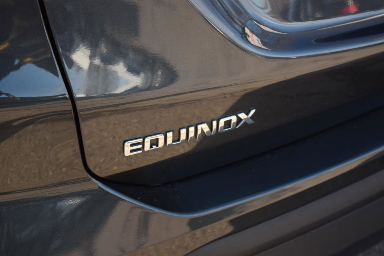 Used 2020 Chevrolet Equinox LS w/ LS Convenience Package image 12