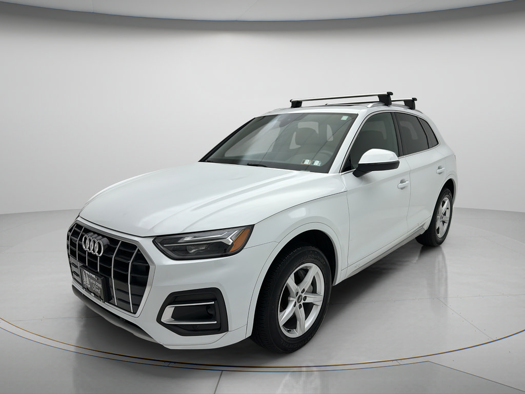 Used 2023 Audi Q5 2.0T Premium w/ Convenience Package AWD/4WD image 3