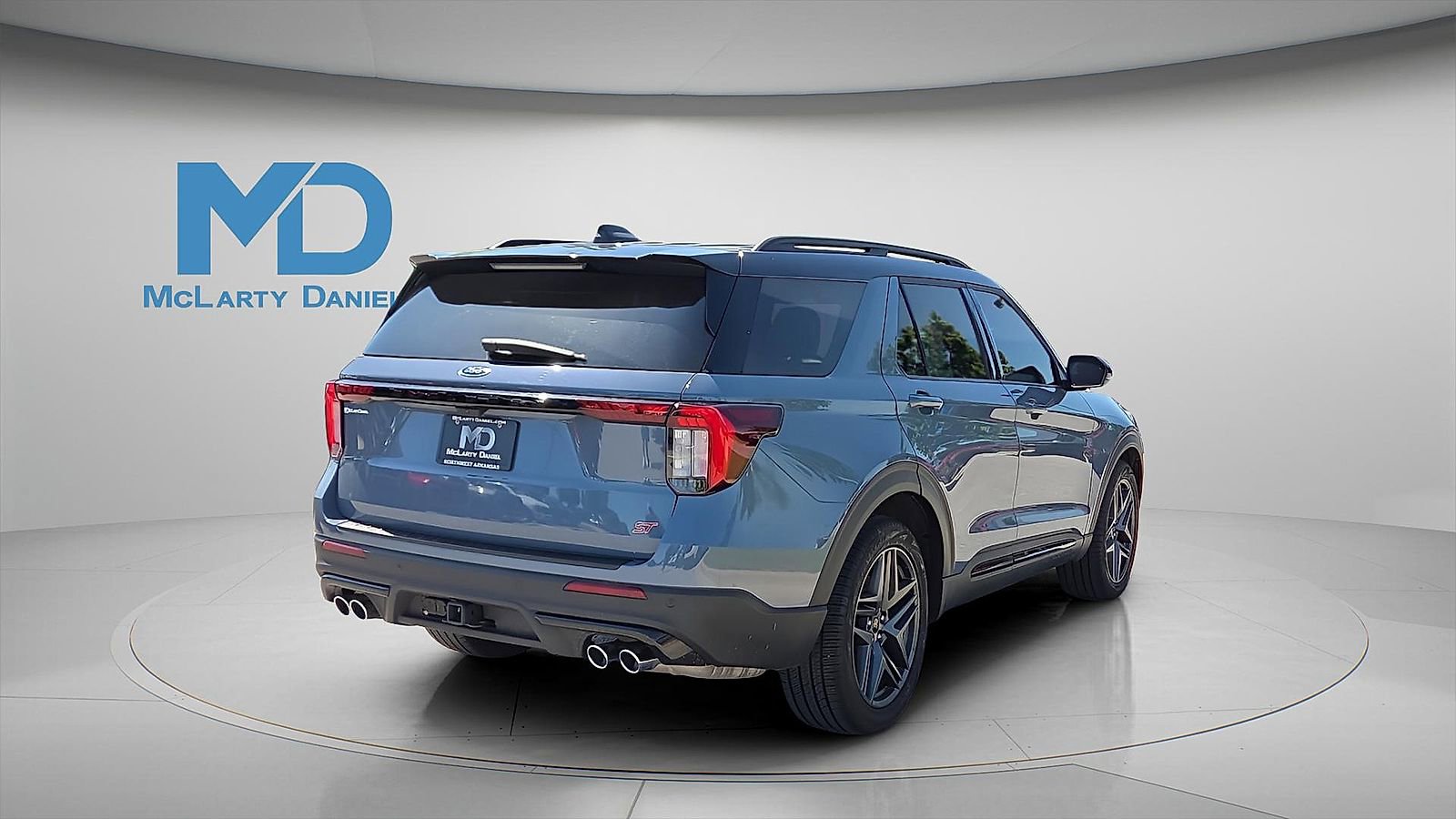 Certified 2025 Ford Explorer ST image 5