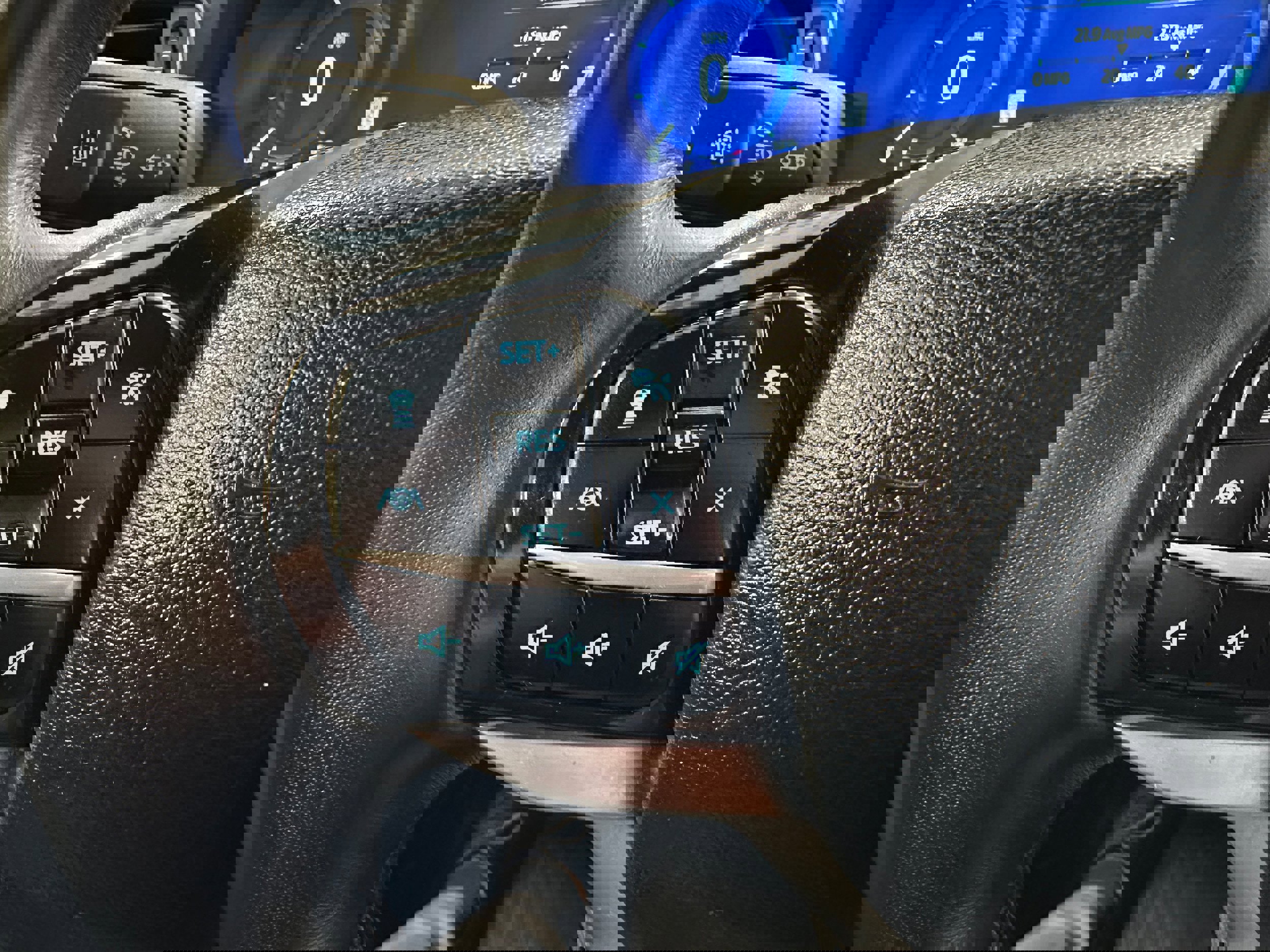 Used 2022 Ford Explorer Platinum w/ Equipment Group 601A image 25