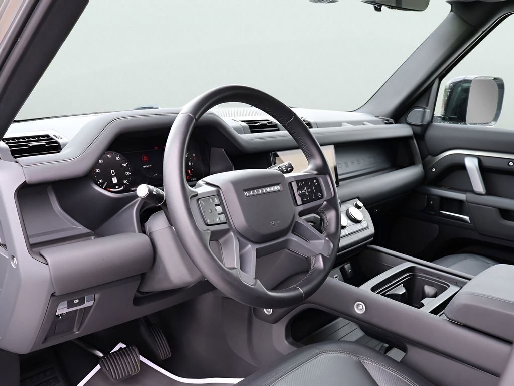 Certified 2024 Land Rover Defender 110 X-Dynamic SE AWD/4WD image 16
