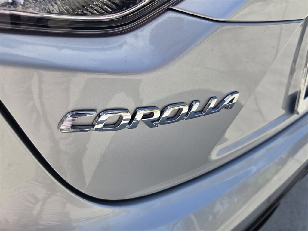 Used 2025 Toyota Corolla SE image 14