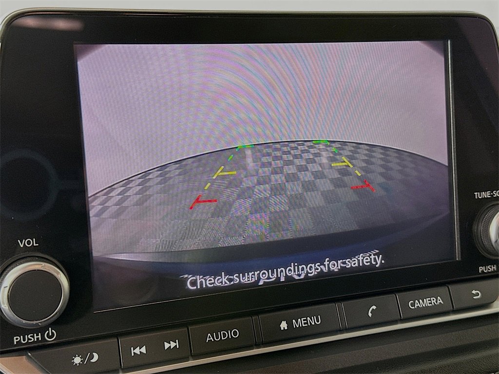 Used 2023 Nissan Rogue SV image 16