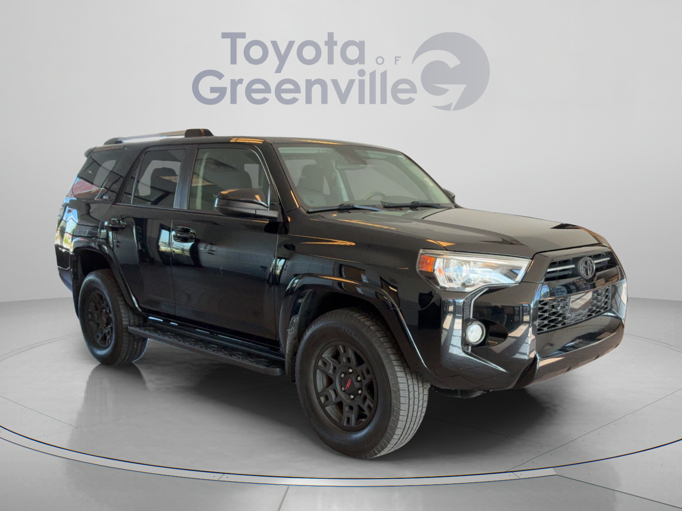 Used 2020 Toyota 4Runner SR5 AWD/4WD image 8