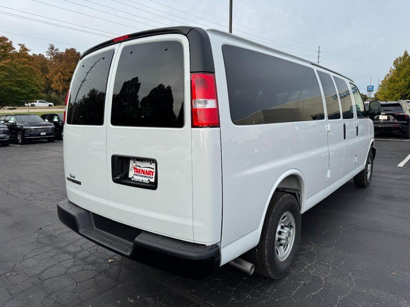 New 2027 Chevrolet Express 3500 LS RWD image 3