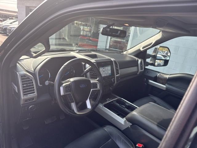Used 2017 Ford F250 Lariat w/ Lariat Value Package AWD/4WD image 9