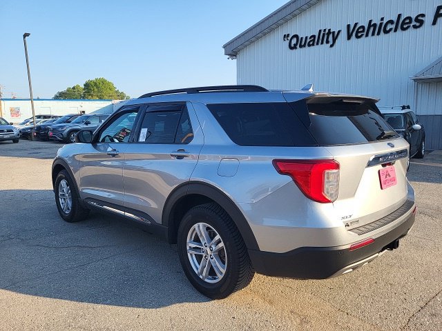 Used 2020 Ford Explorer XLT w/ Equipment Group 202A AWD/4WD image 10