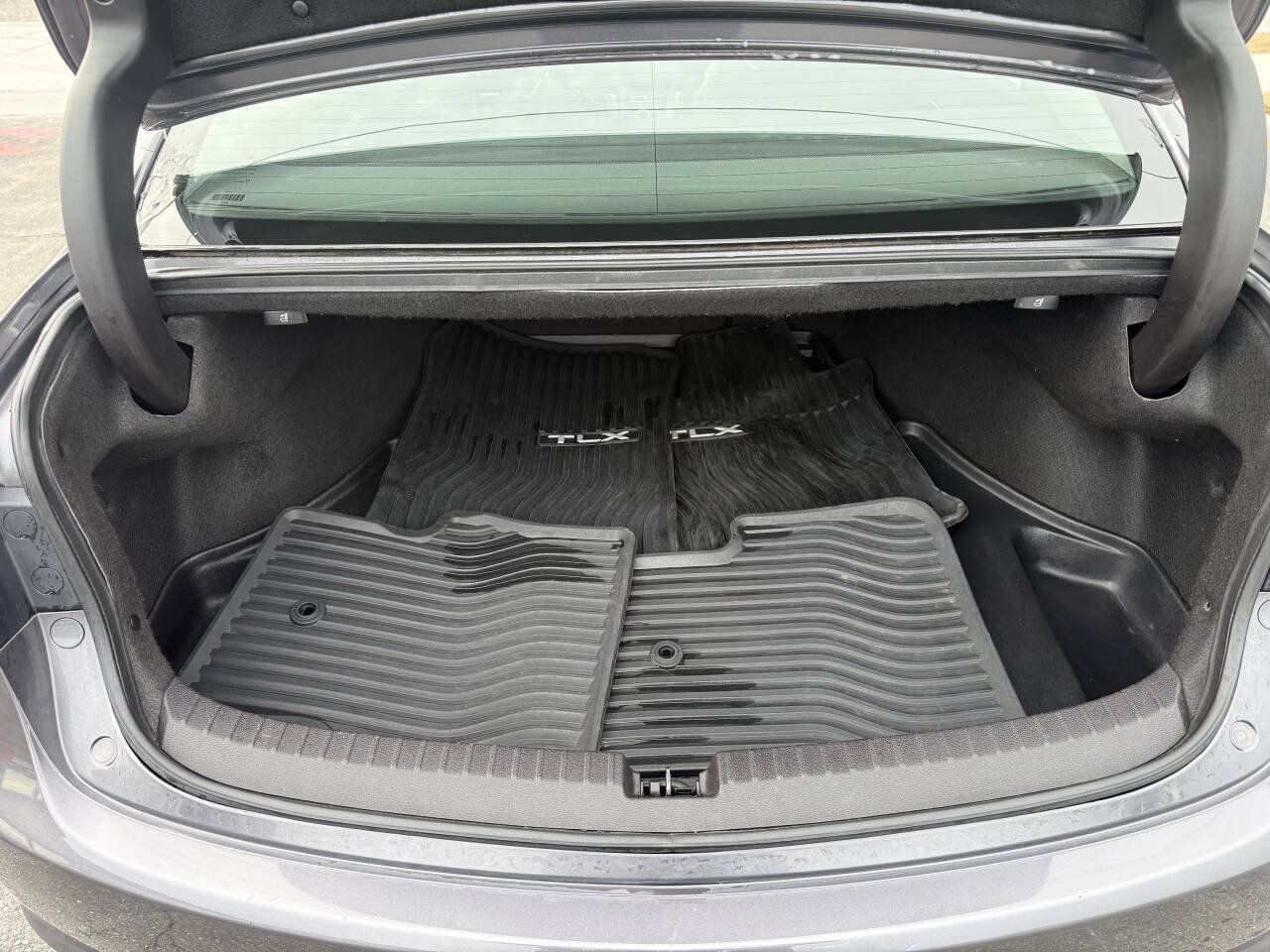Used 2020 Acura TLX FWD image 13