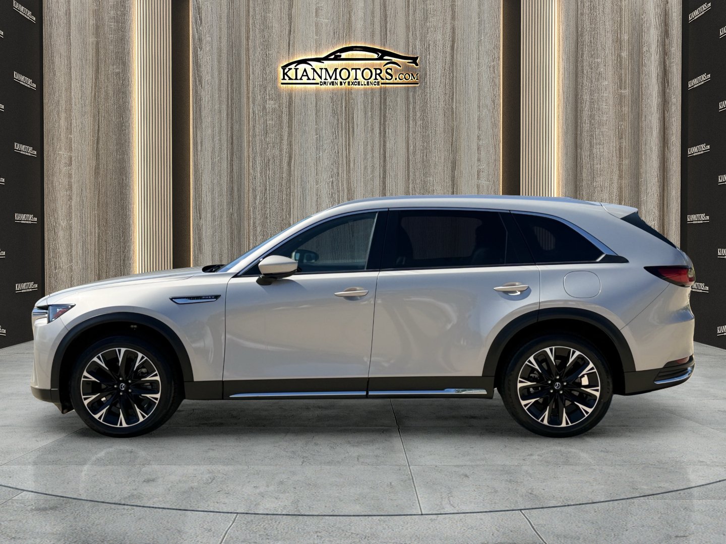 Used 2024 MAZDA CX-90 Plug-In Hybrid w/ Premium Plus AWD/4WD image 4