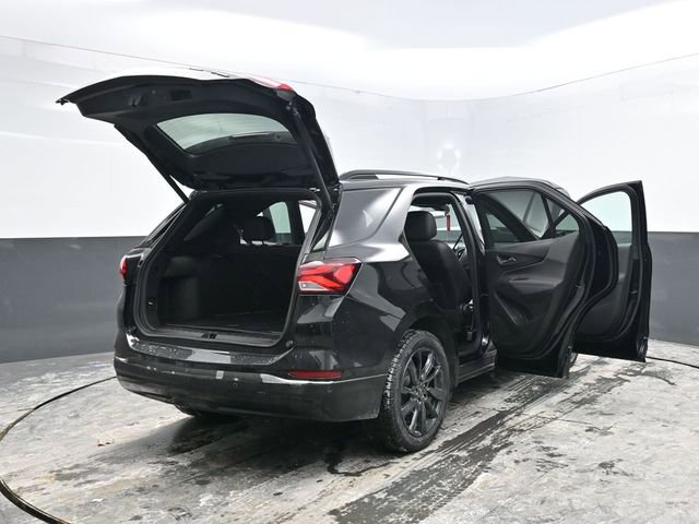 Used 2022 Chevrolet Equinox RS w/ RS Leather Package image 45