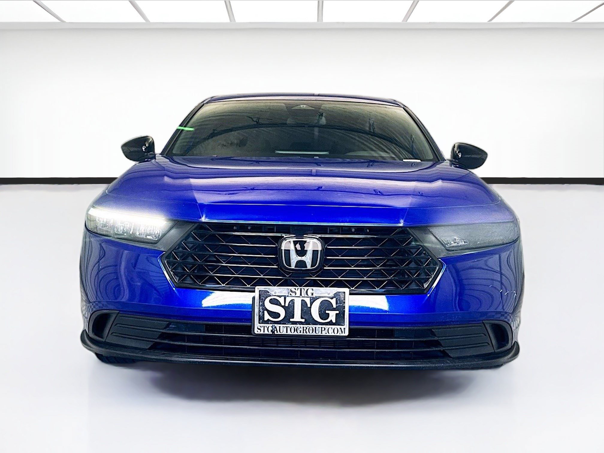 Used 2024 Honda Accord Sport image 2