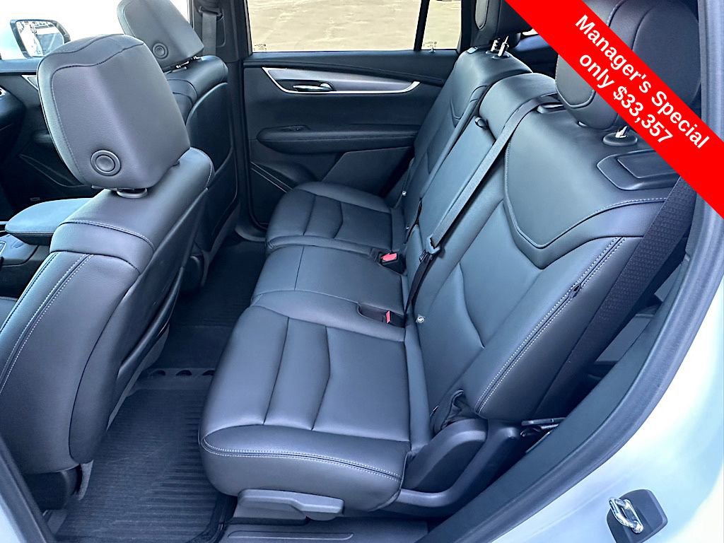 Used 2023 Cadillac XT6 Luxury image 13