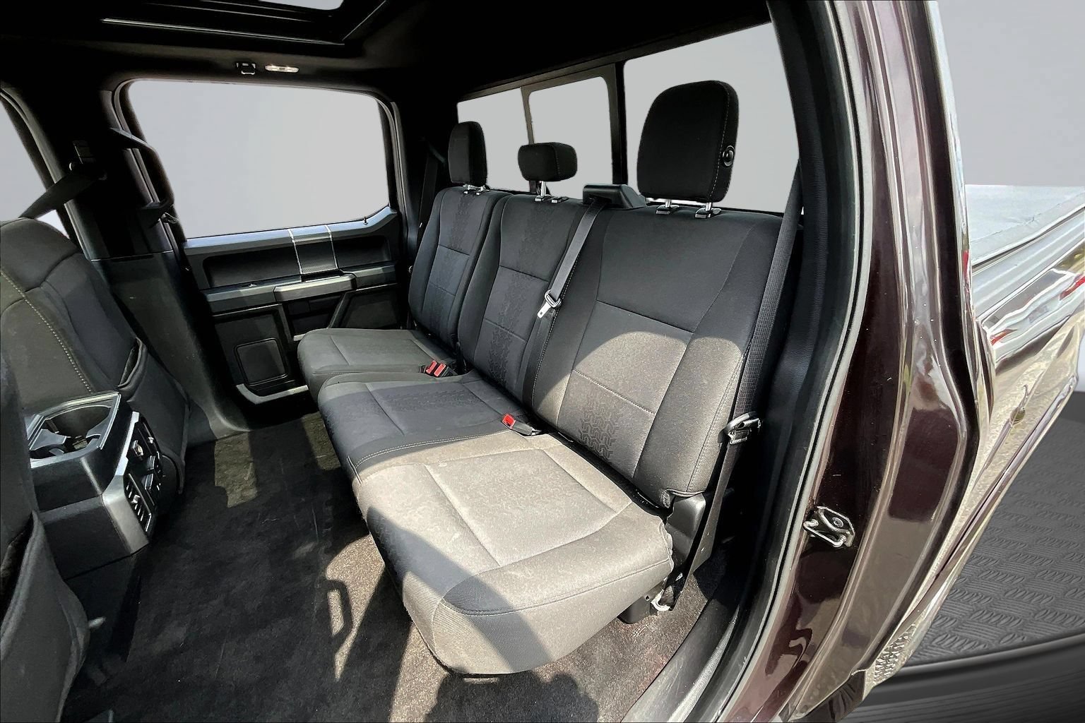 Used 2018 Ford F150 XLT w/ Equipment Group 302A Luxury AWD/4WD image 20