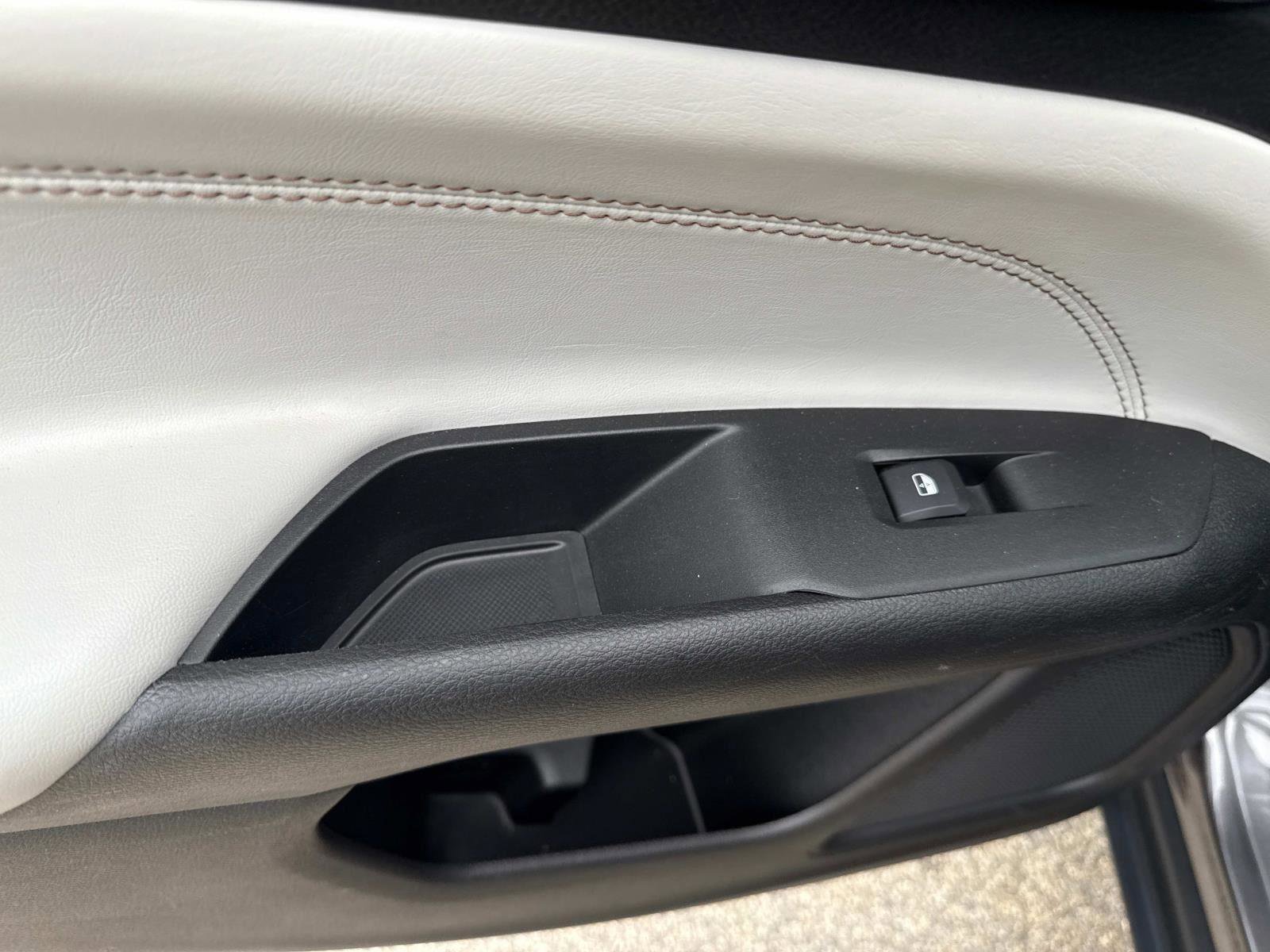 Used 2022 Jeep Compass Limited image 12