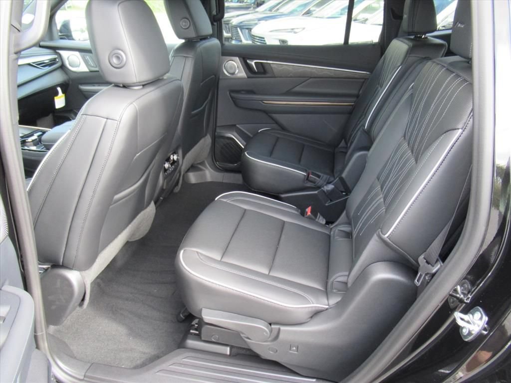 New 2026 Buick Enclave Avenir w/ Super Cruise Package FWD image 33