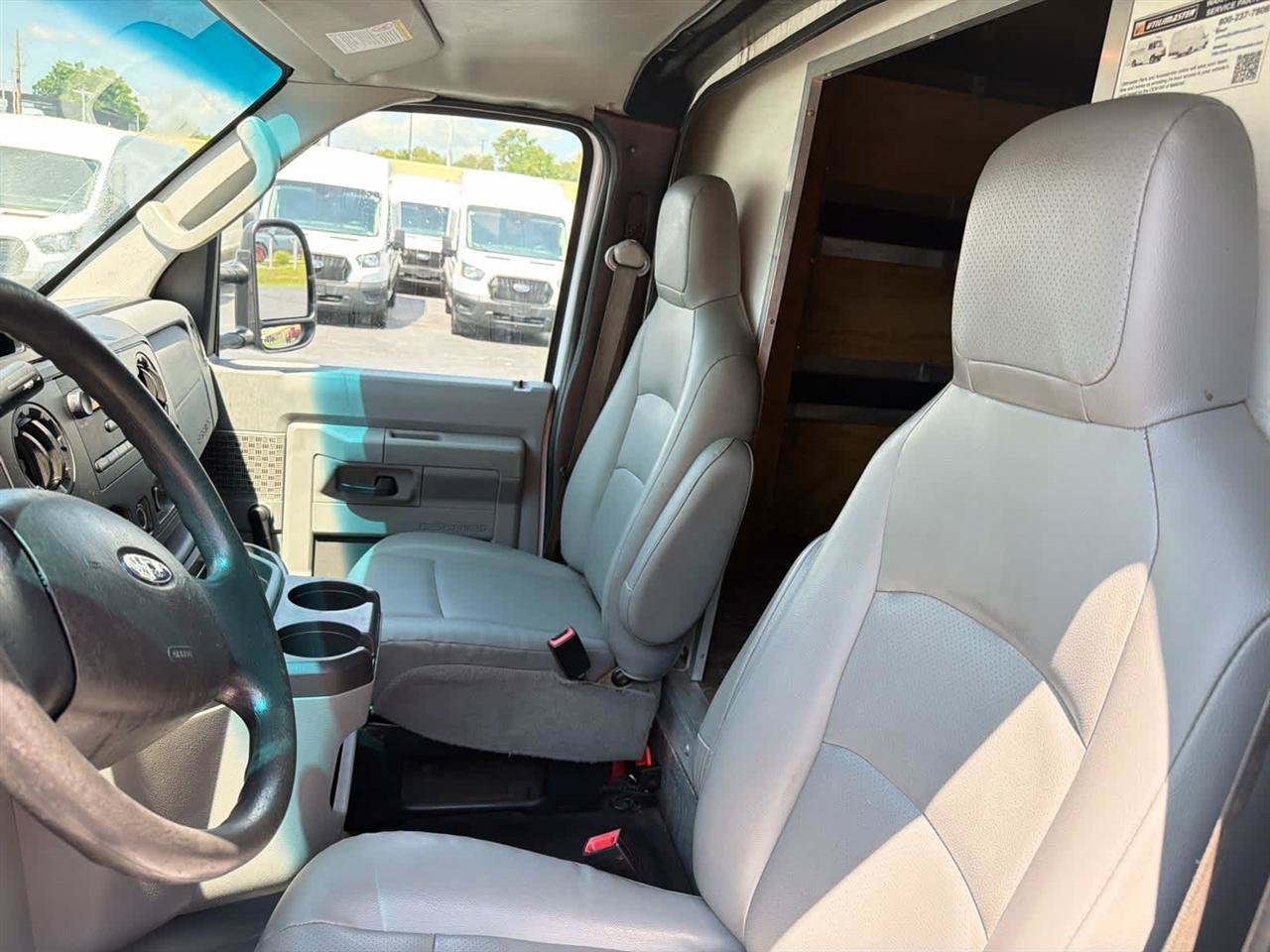 Used 2018 Ford E-350 and Econoline 350 Super Duty RWD image 12