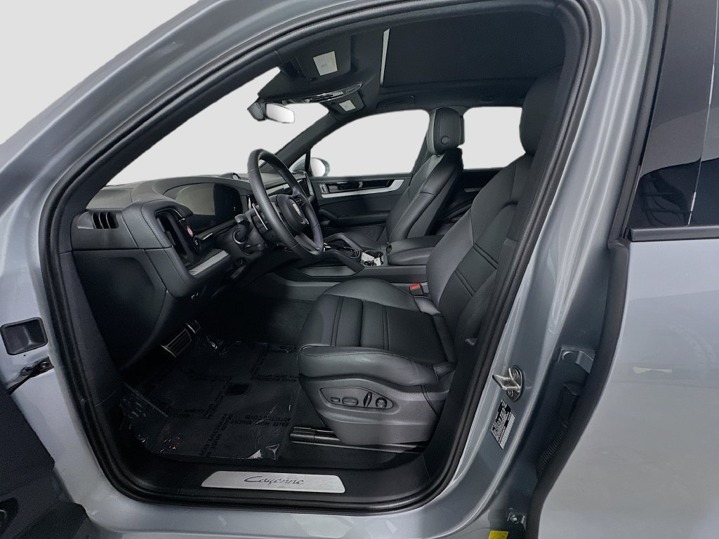 New 2026 Porsche Cayenne AWD/4WD image 5