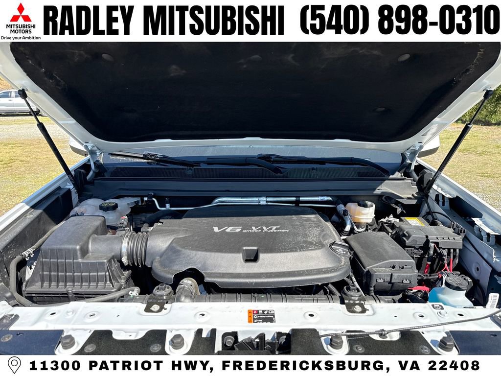 Used 2022 Chevrolet Colorado ZR2 w/ ZR2 Dusk Special Edition AWD/4WD image 15