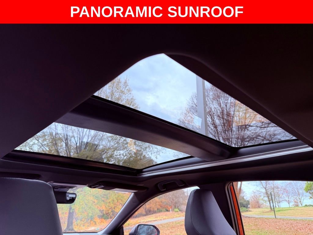 Used 2025 Toyota Camry XSE image 10