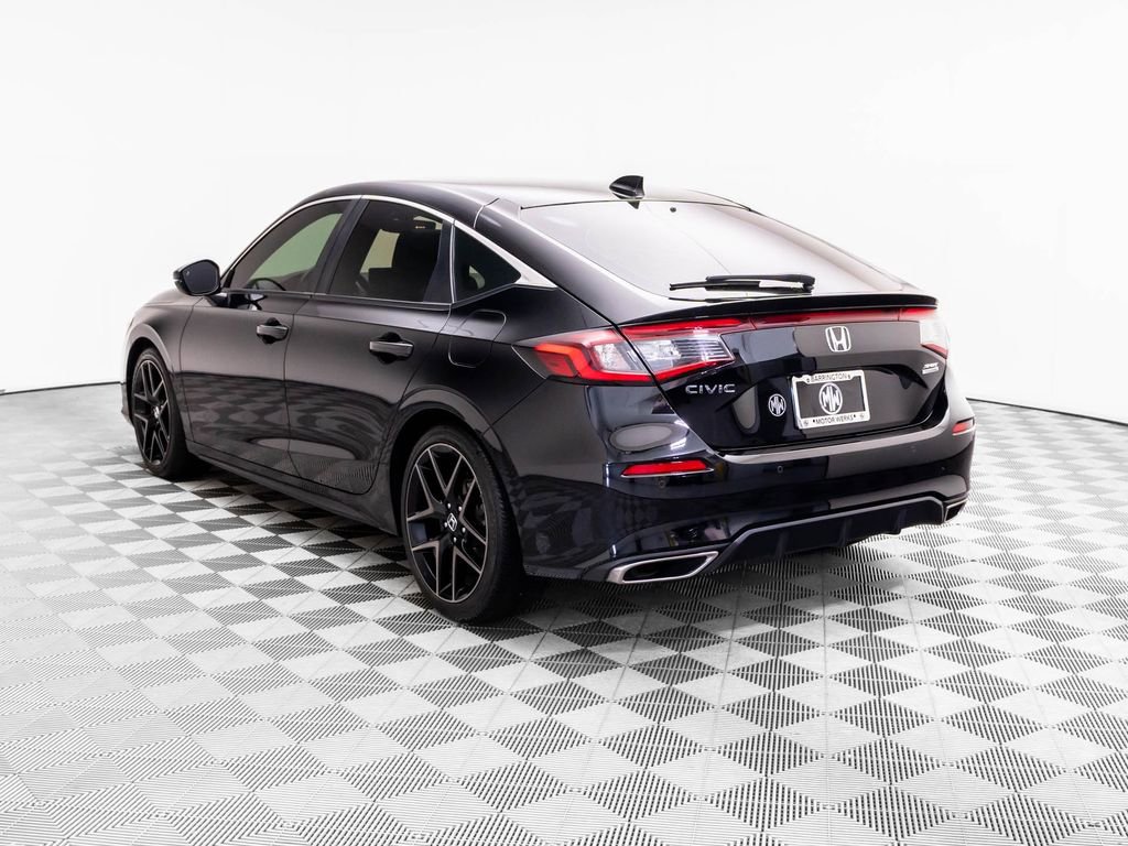 Used 2024 Honda Civic Sport Touring image 4
