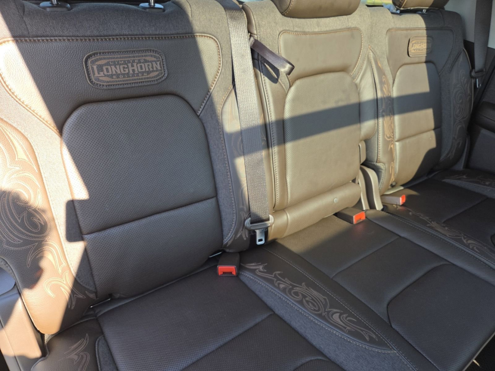 Used 2025 RAM 1500 Limited image 33