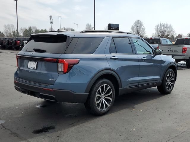 New 2026 Ford Explorer ST-Line image 3