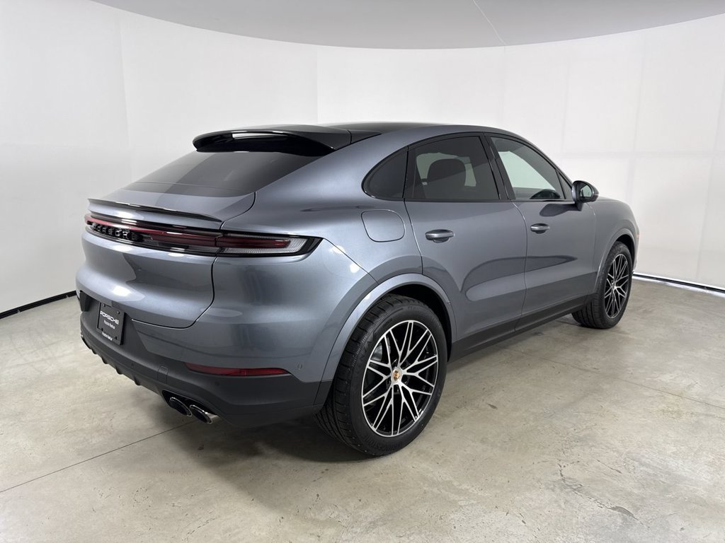 New 2026 Porsche Cayenne Coupe AWD/4WD image 7