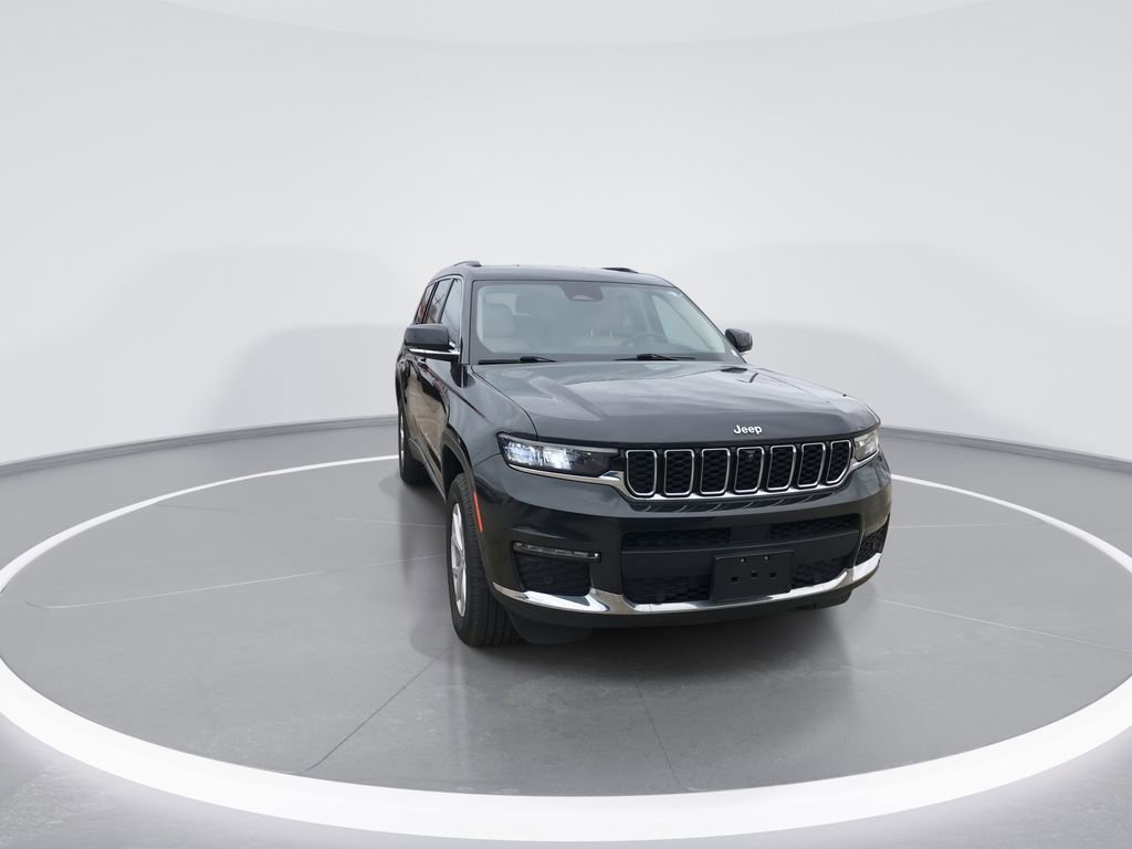 Used 2022 Jeep Grand Cherokee L Limited w/ Luxury Tech Group II image 3