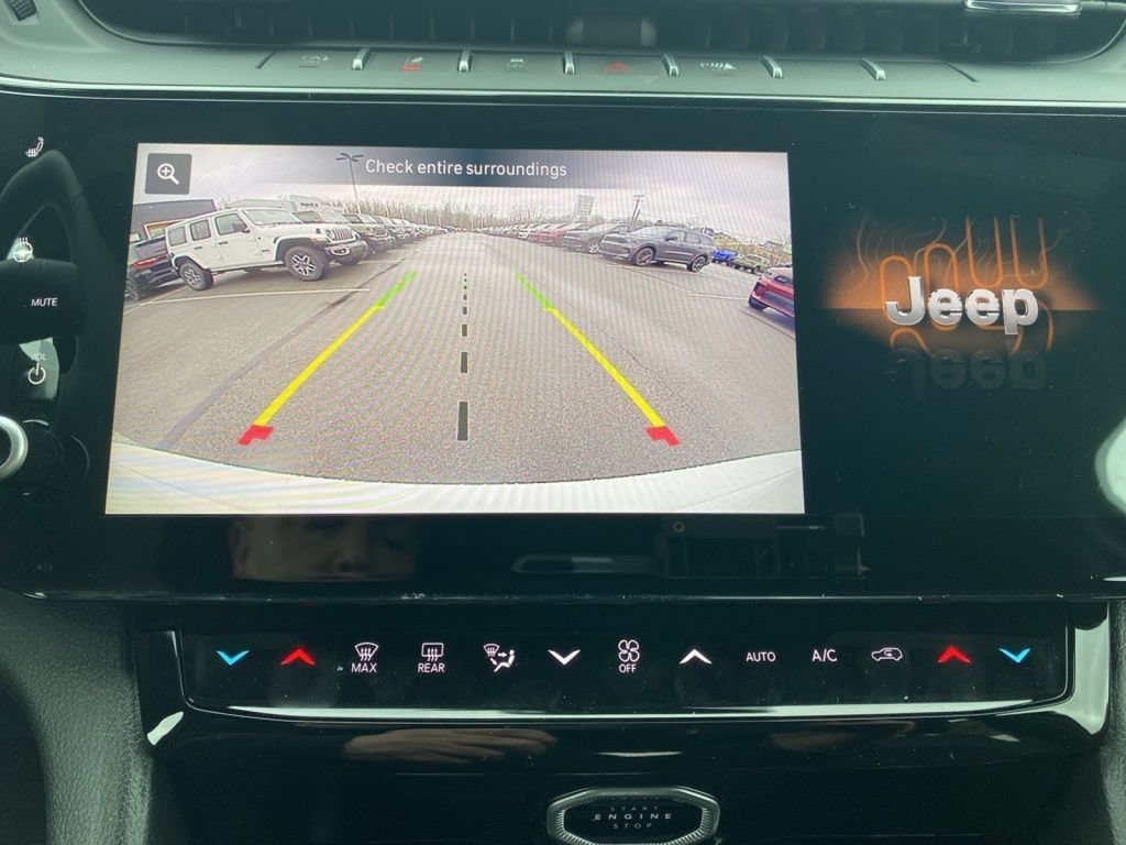 New 2026 Jeep Grand Cherokee Altitude AWD/4WD image 35
