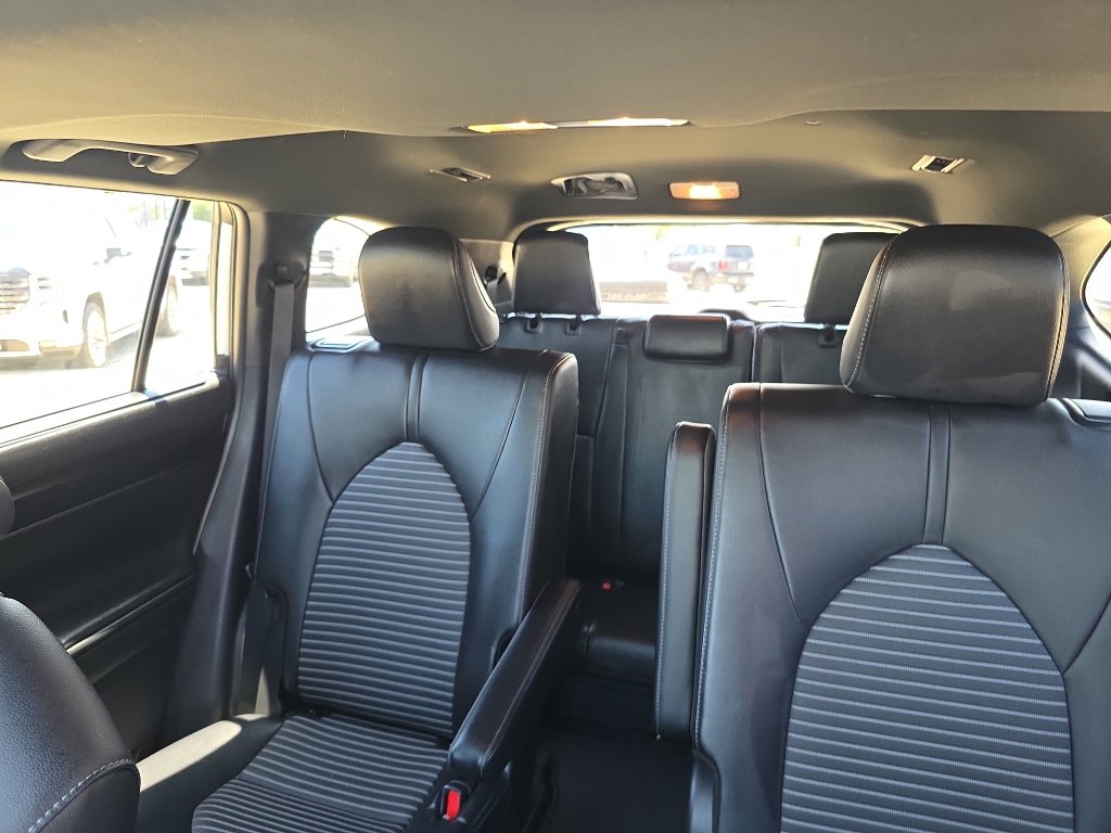 Certified 2024 Toyota Highlander XSE FWD image 7