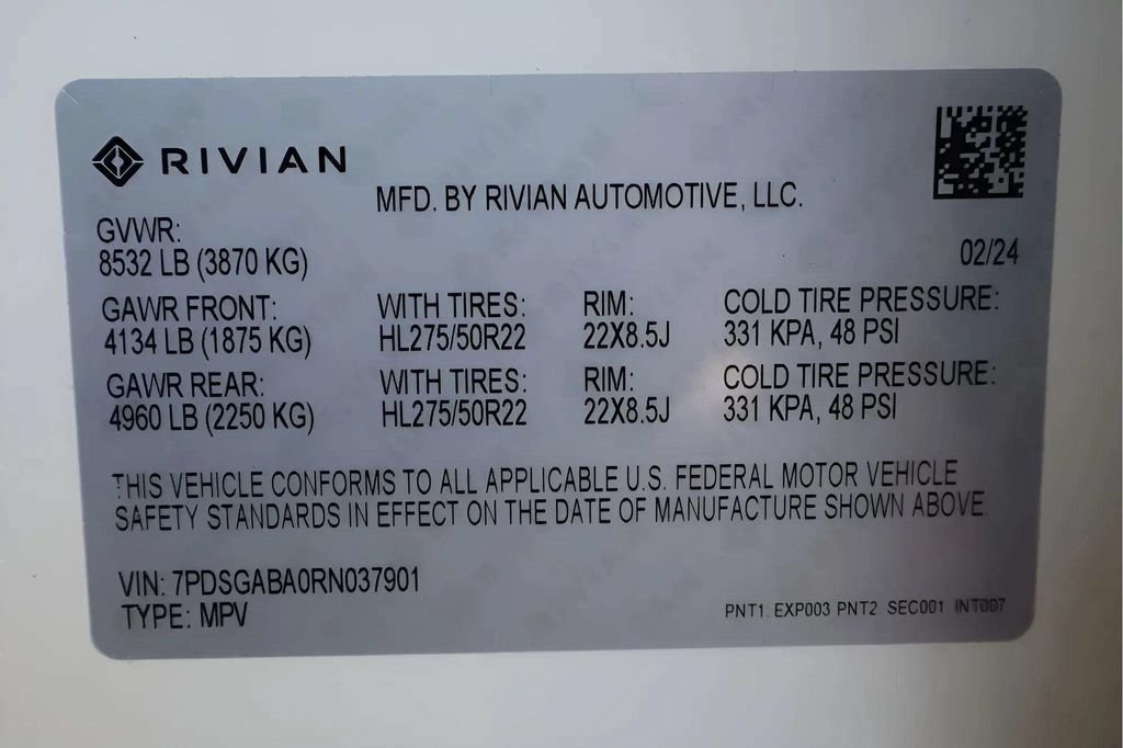 Used 2024 Rivian R1S Adventure AWD/4WD image 17