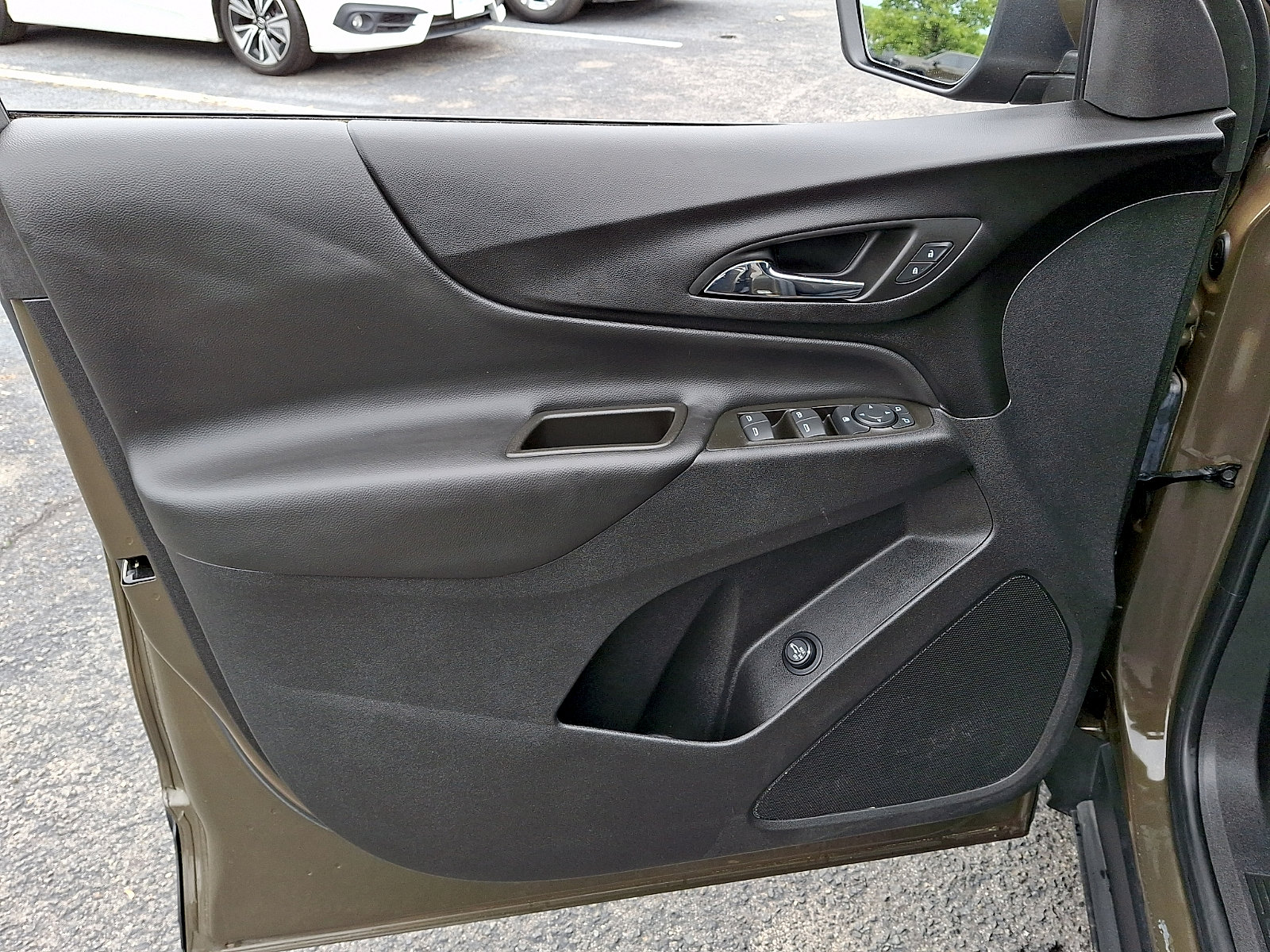 Certified 2023 Chevrolet Equinox LT AWD/4WD image 13