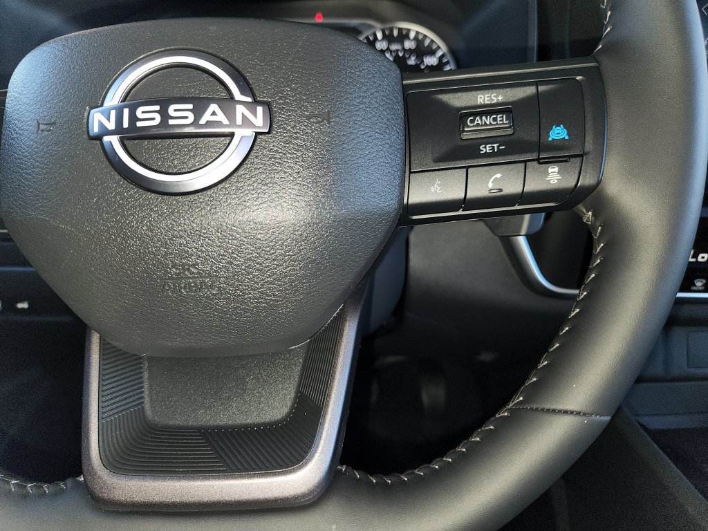 Used 2026 Nissan Rogue SV FWD image 25