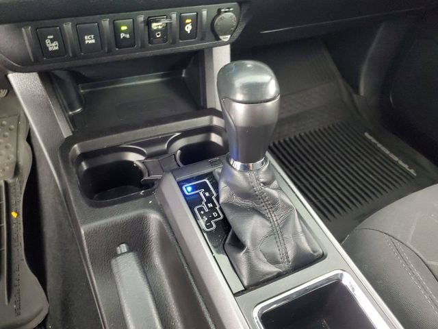 Used 2016 Toyota Tacoma TRD Sport AWD/4WD image 19