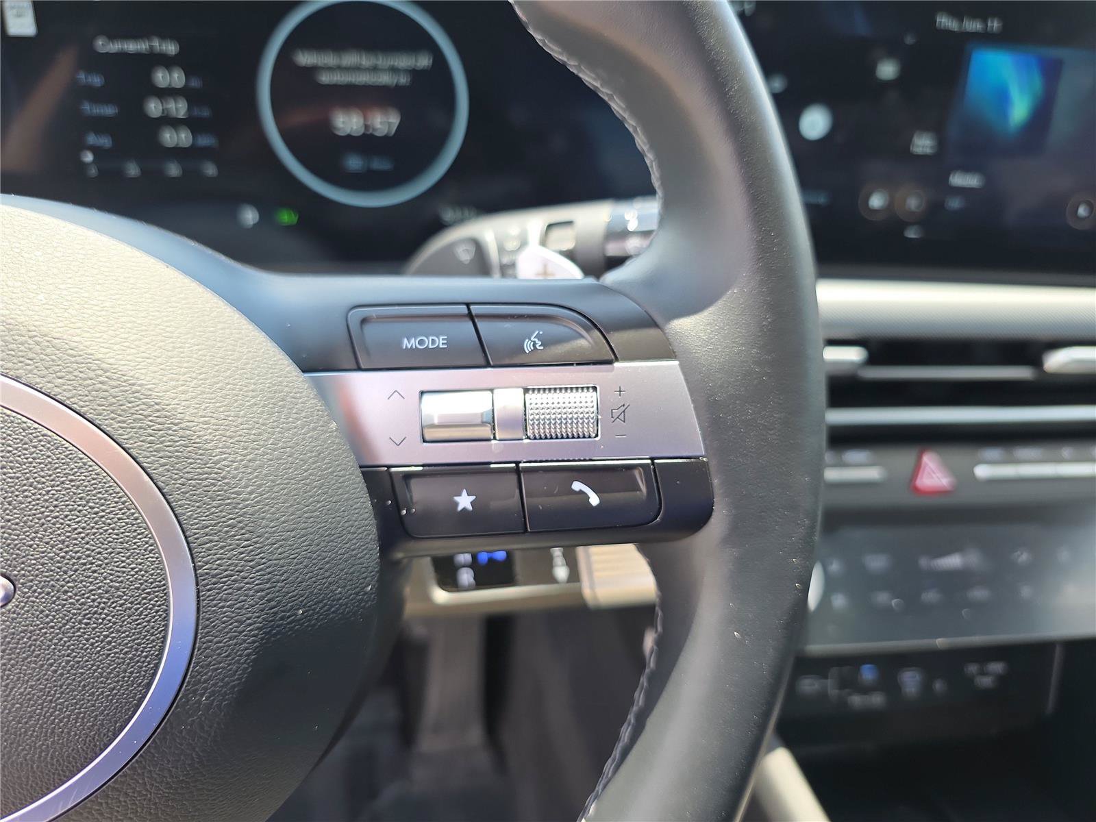 Certified 2025 Hyundai Sonata Limited FWD image 26