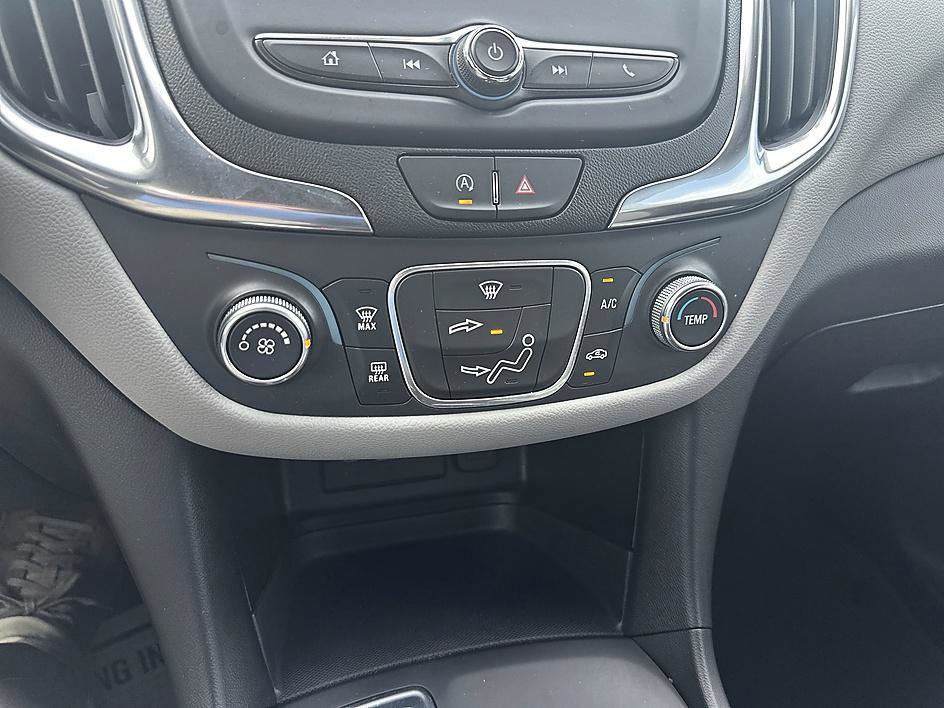 Used 2022 Chevrolet Equinox LS image 26