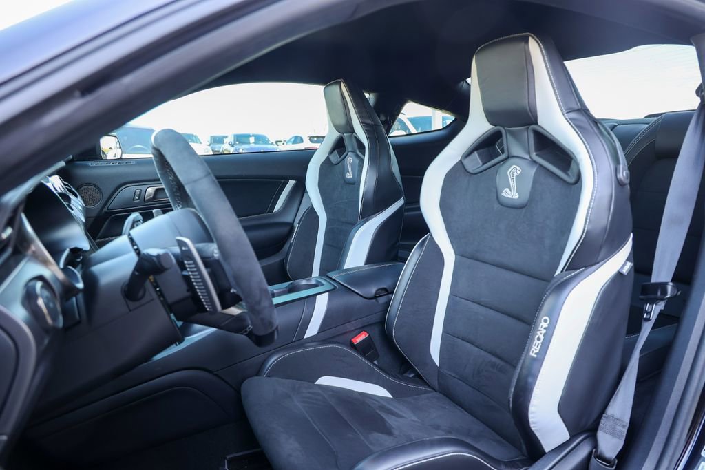 Used 2021 Ford Mustang Shelby GT500 w/ Technology Package image 5