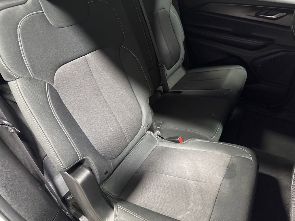 Used 2023 Jeep Grand Cherokee L Laredo w/ Luxury Tech Group I RWD image 12