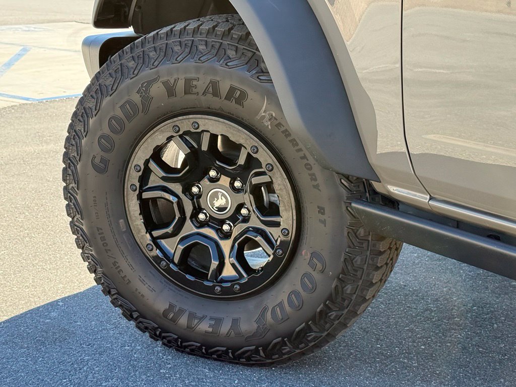 New 2026 Ford Bronco Badlands w/ Sasquatch Package AWD/4WD image 16