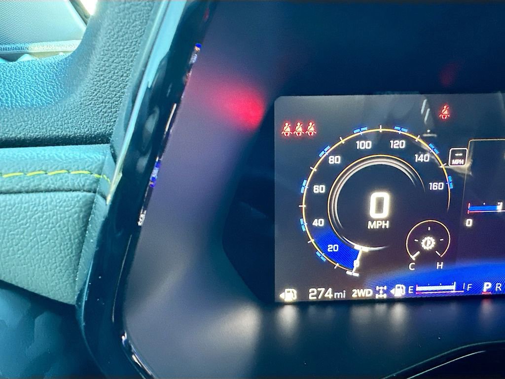 Used 2025 Chevrolet Colorado ZR2 w/ Midnight Edition image 16