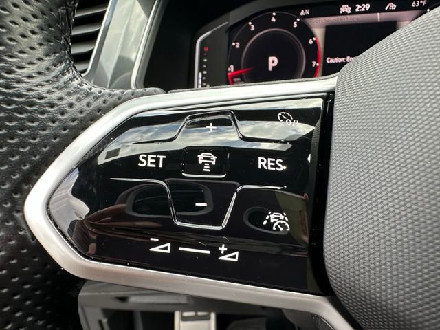 Used 2022 Volkswagen Tiguan SEL R-Line image 11